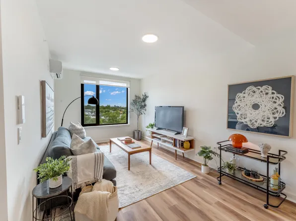 873 Communipaw Avenue image 77 of 90