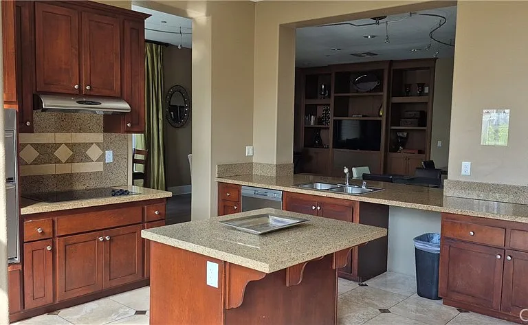 3352 Watermarke Pl — Photo 13