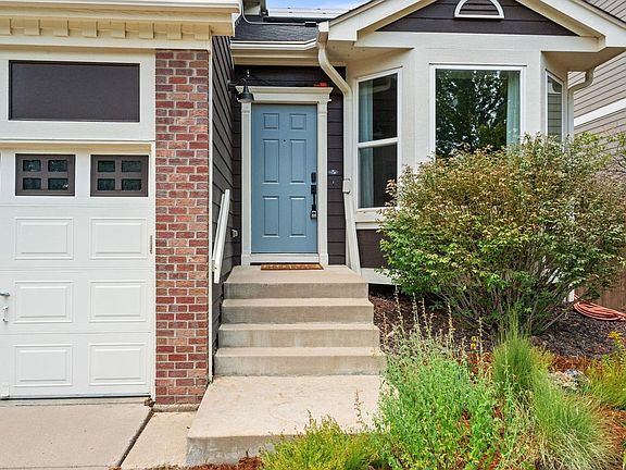 3rd image of 1181 Riddlewood Rd