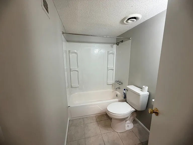 5516 Lakeshore Dr #504 — Photo 19
