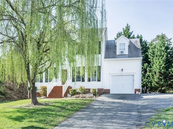12420 Ivyridge Ct, Chester, VA 23831