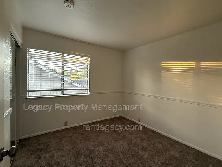5350 Laguna Park Dr — Photo 16