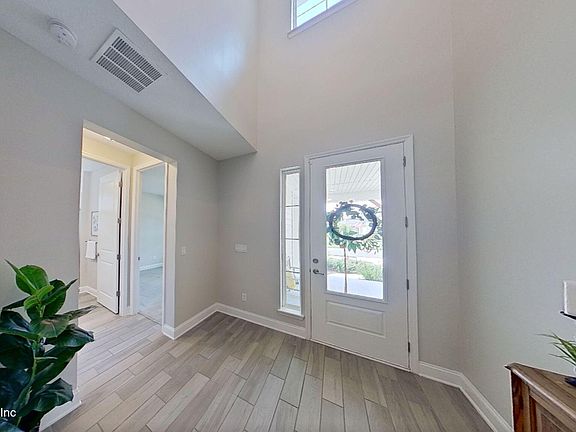 4th image of 118 INDIAN GRASS Drive