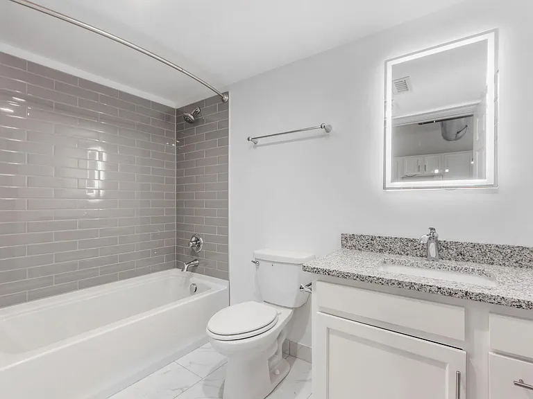 218 E Main St #3-F — Photo 2