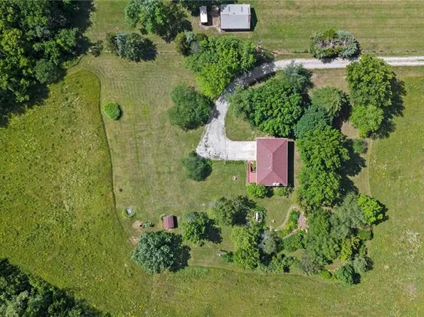 14280 170th St, Bonner Springs, KS 66012
