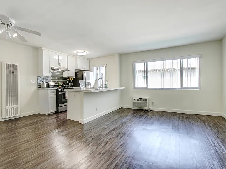 6828 Kester Ave #107 — Photo 2