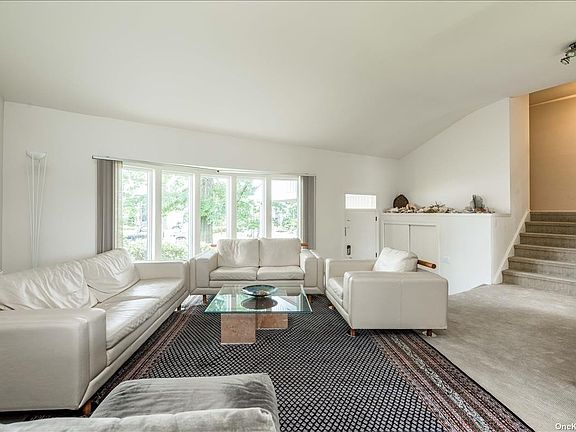 2nd image of 228 Guildford Ct