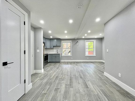 3rd image of 20-22 41st St #2