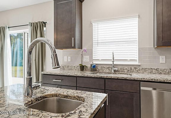 5th image of 2555 LANTANA Lane