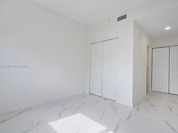 3rd image of 420 SW 7th Ave APT 201