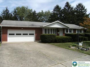 1490 Clifton Ave, Bethlehem, PA 18018