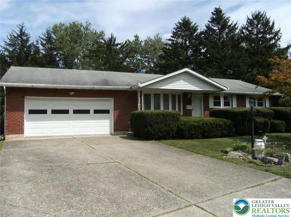 1490 Clifton Ave, Bethlehem, PA 18018