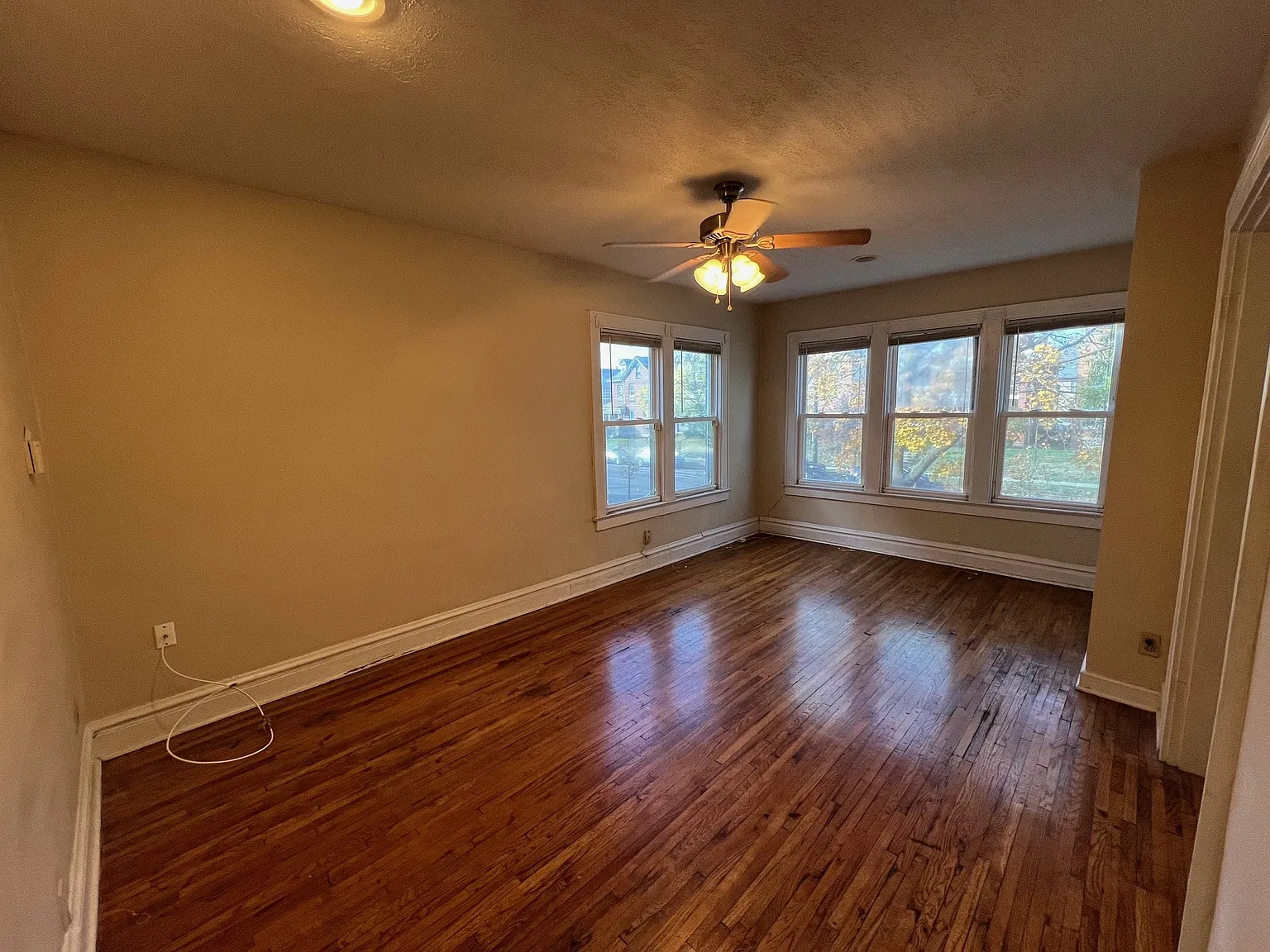 Studio, 450 sqft, $795 — Photo 3