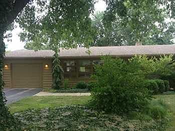 1st image of 325 Knollwood Dr