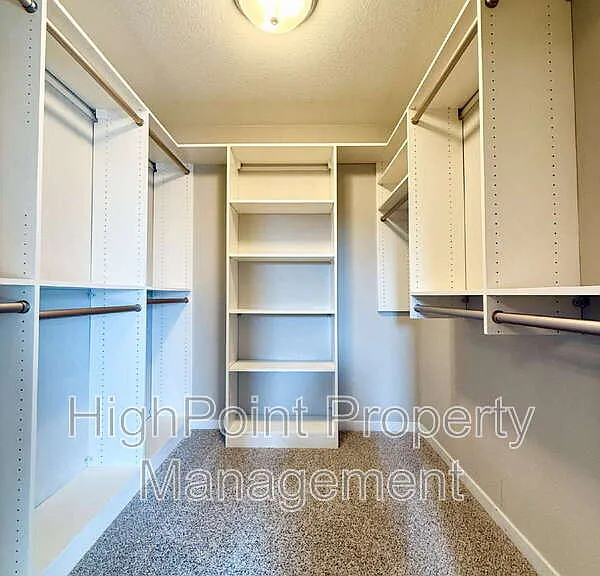 11858 Bradburn Blvd — Photo 14