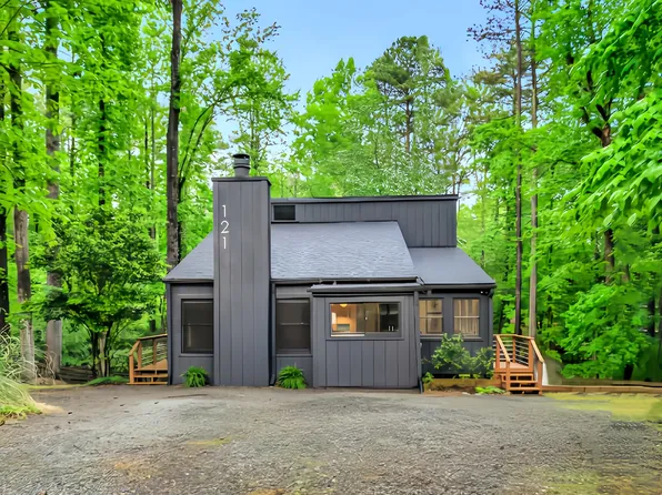 121 Lady Bug Ln, Chapel Hill, NC 27516