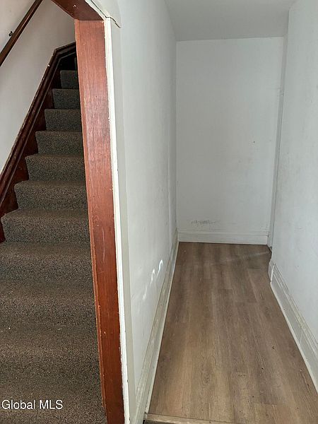 4th image of 1609 Highland Avenue