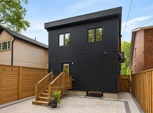 225 Gainsborough Rd #1A, Toronto, ON M4L3C7