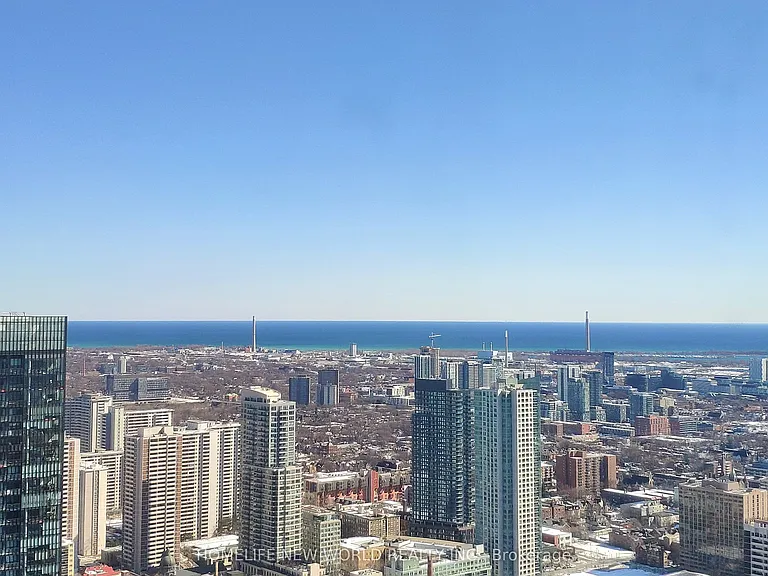 50 Charles St E #LPH5207 — Photo 2