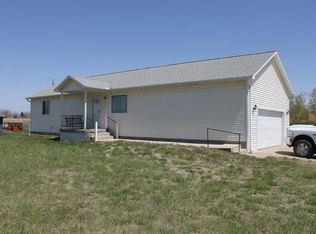 3312 Constant Rd, Winfield, KS 67156