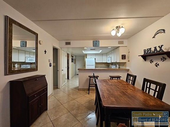 5th image of 5601 Gulf Blvd #105