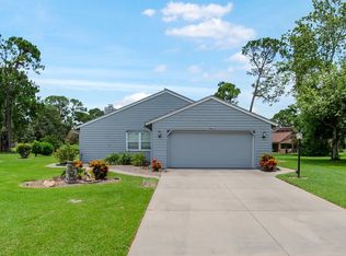 19 Teal Cir, Daytona Beach, FL 32119