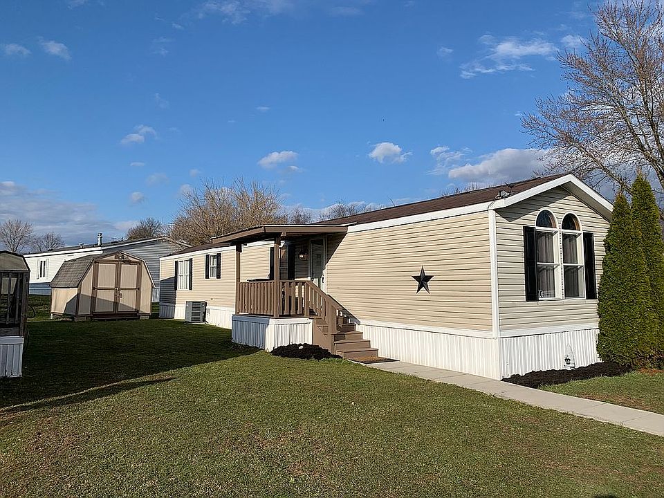 1st image of 10 Maruca Dr