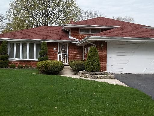 1st image of 17126 University Ave