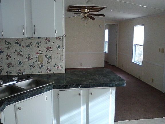 Kitchen MH 31 Alma St