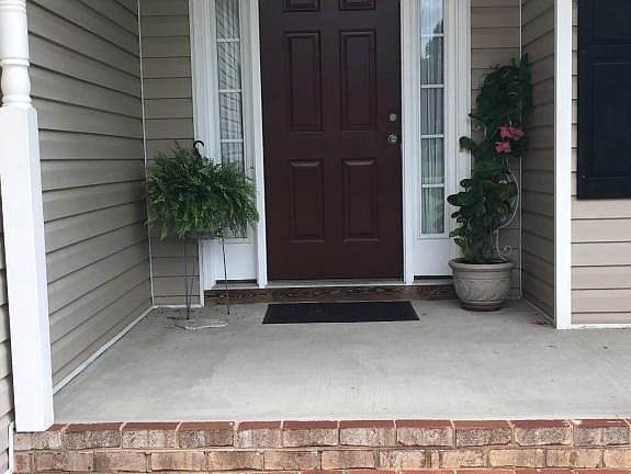 2nd image of 1119 Majestic Oaks Dr
