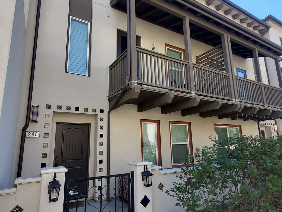 340 Dominguez St #340