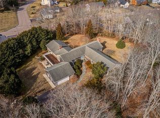 9 N Essex Dr, Westerly, RI 02891