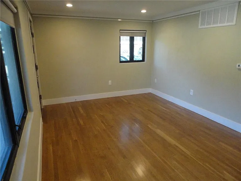 3311 Speedway #B — Photo 12