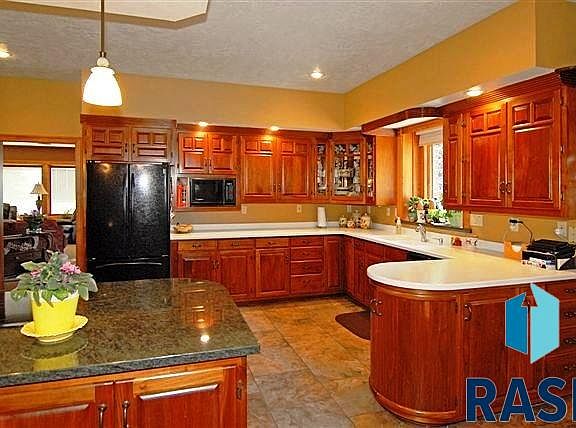 5th image of 46749 W 265th St