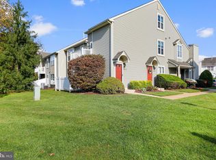 4204 Fenwick Ln, Mount Laurel, NJ 08054