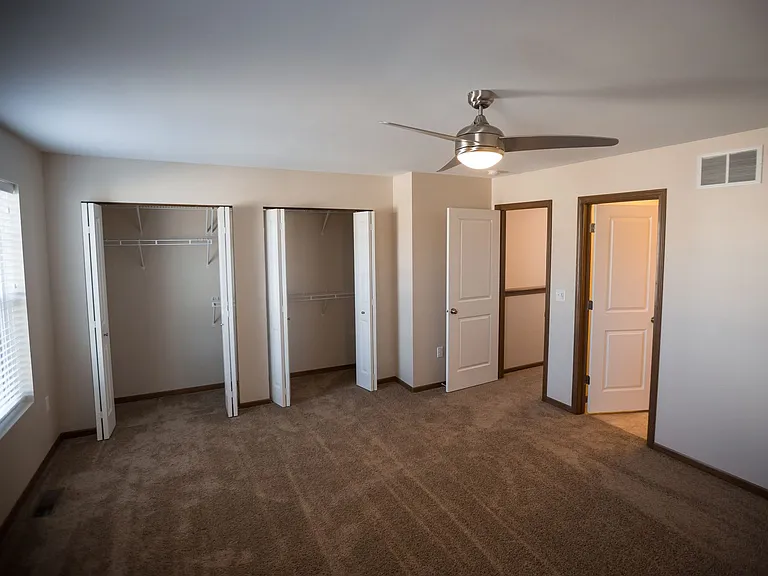 Hickory Hill Residences-Apartments — Photo 10