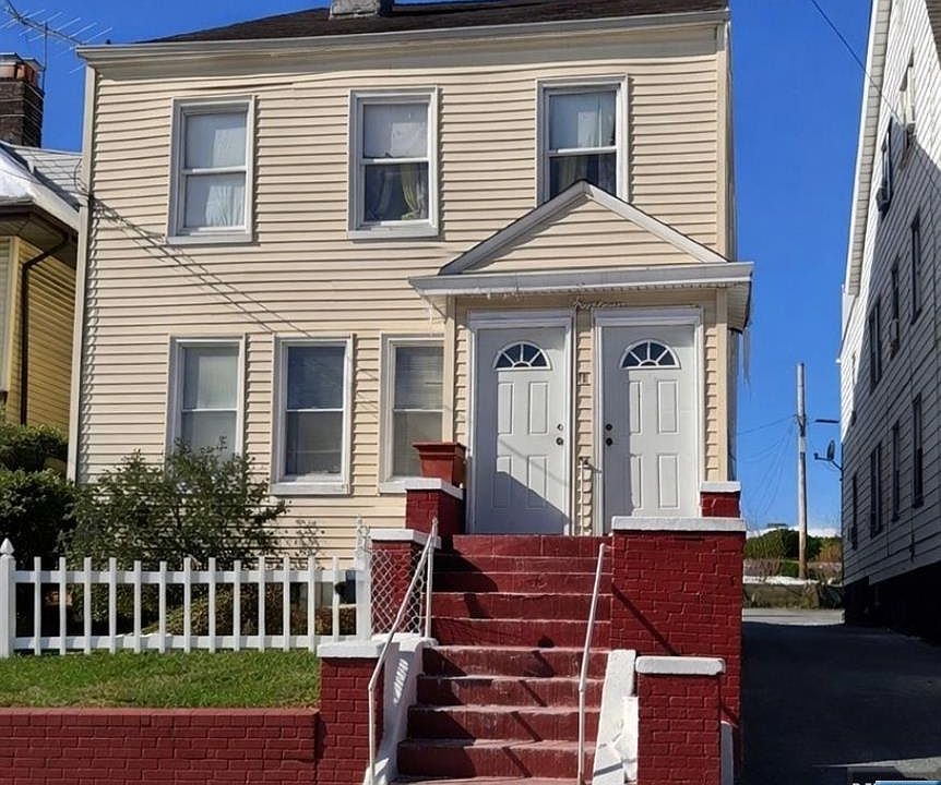 1st image of 16 Oraton St
