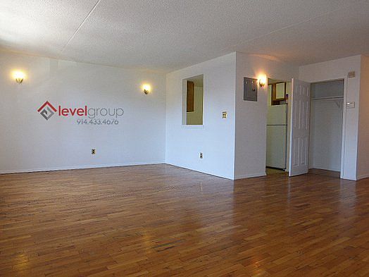 2nd image of 133 W 126th St APT 3