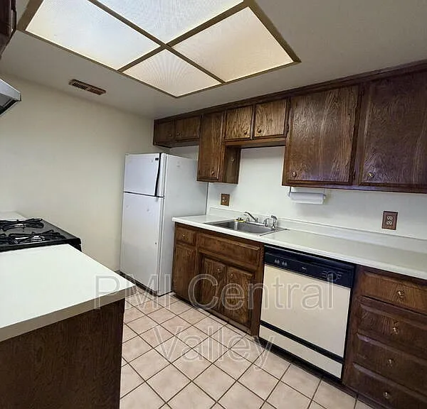324 Felton Way — Photo 11