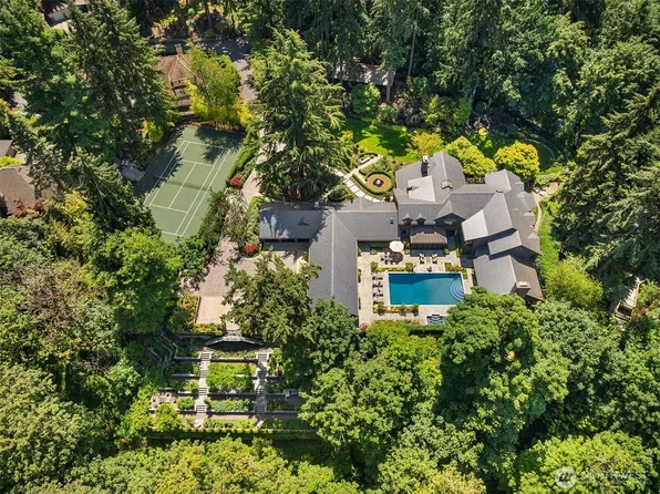 (undisclosed Address), Mercer Island, WA 98040