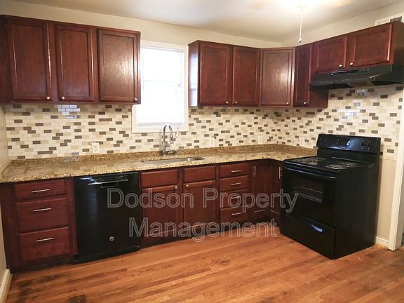 5th image of 1913 Dinwiddie Ave