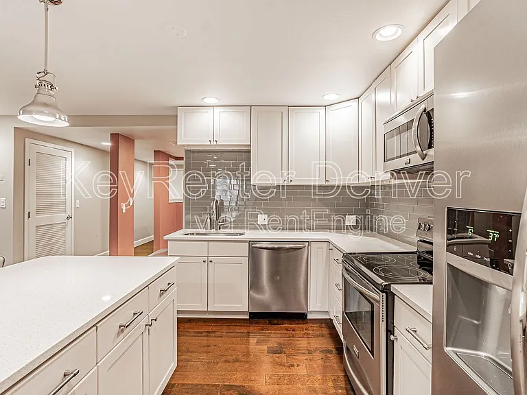 800 N Pearl St #202 — Photo 25