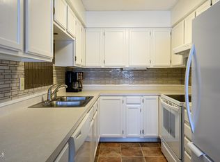 1937 N Kavaney Dr APT 11, Bismarck, ND 58501