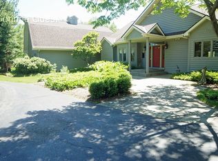 35W371 Forest Dr, Dundee, IL 60118