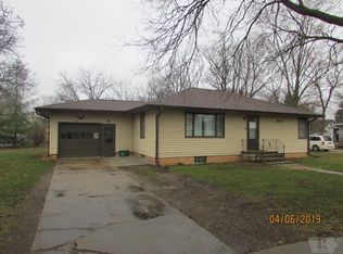 404 8th St N, Humboldt, IA 50548