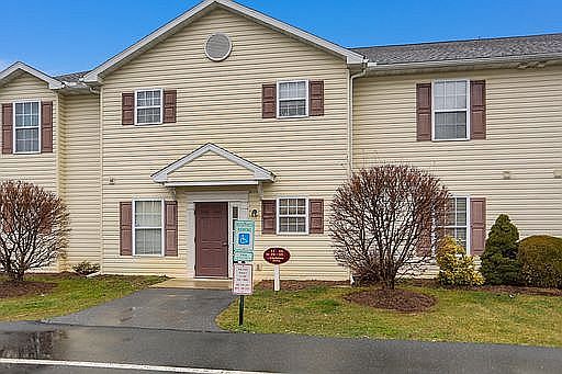 Frontal with parking