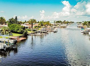 4149 Floramar Ter, New Port Richey, FL 34652