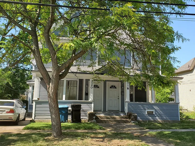 218 Burr Oak St — Photo 1