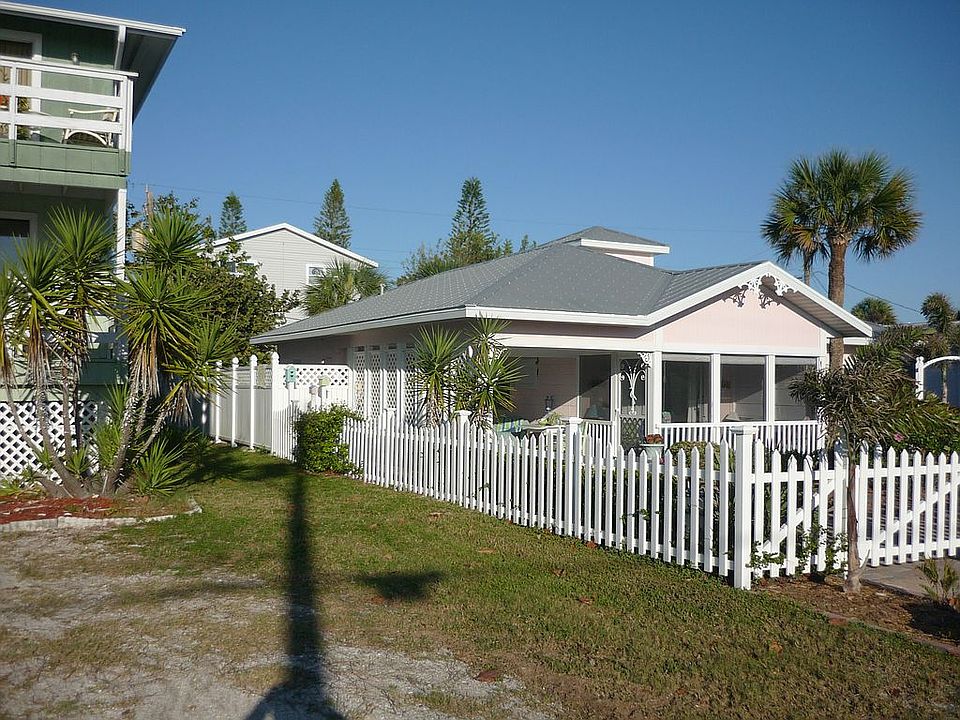 1st image of 1095 Shore View Dr