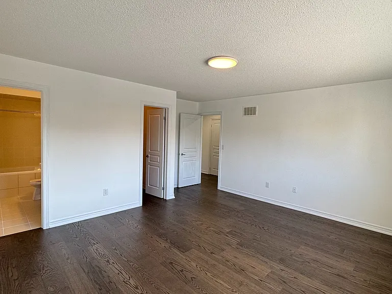 32 Philips Lake Ct — Photo 26